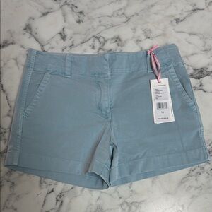 Girls Vineyard Vines shorts
Size 10
